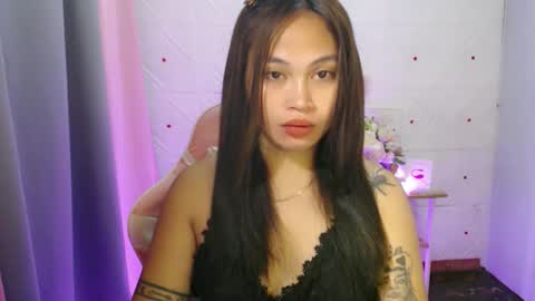 Jen online show from May 3, 1:36 pm