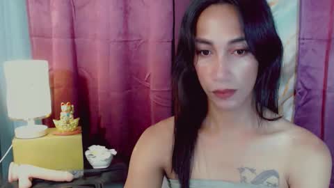 lucyLove online show from February 19, 8:14 am