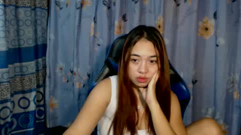 pinay_singlemomxs online show from April 8, 6:32 pm