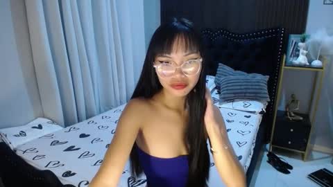dee online show from February 16, 1:27 pm