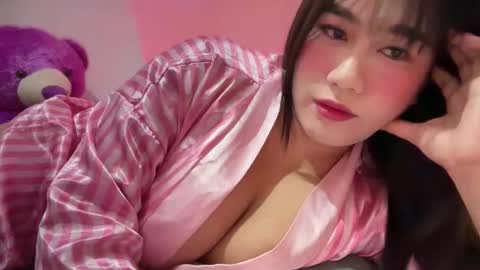 sofielove online show from May 23, 6:28 pm