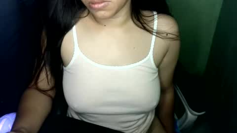 PinayHottie online show from May 23, 10:19 pm