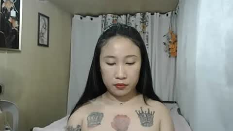 yumie  online show from May 7, 2:38 am