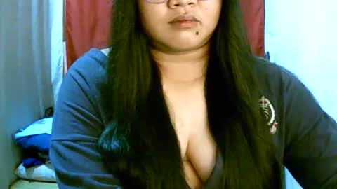 pinayjona online show from November 26, 11:33 am