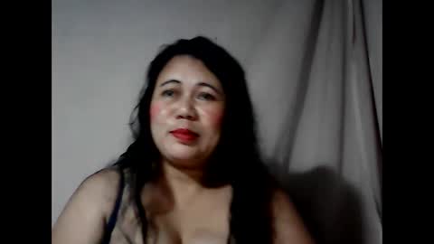 pinaymama12345 online show from January 25, 8:42 am