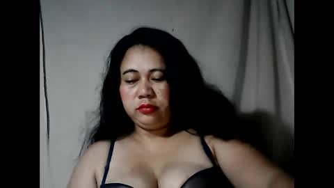 pinaymama12345 online show from January 24, 10:41 pm