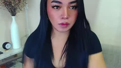 Snapshot of pinaymorena69 chatting on March 8, 1:37 am Just cath  online show from March 8, 1:37 am