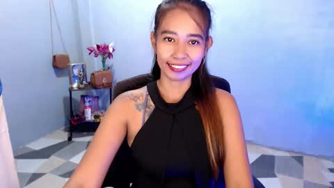 pinaymorena_renelda online show from November 15, 3:51 am
