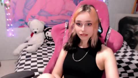 Nancy online show from May 12, 10:38 pm