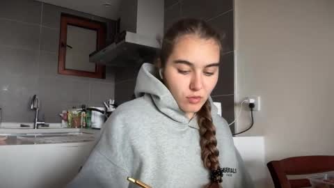 Susie online show from January 7, 4:38 am