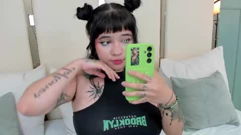weedcandy ig y twitter xpink dustt online show from July 19, 3:31 am