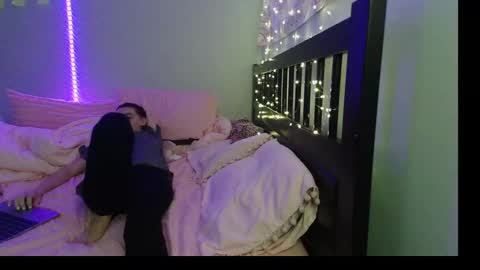 pink_tv online show from October 9, 2:37 am