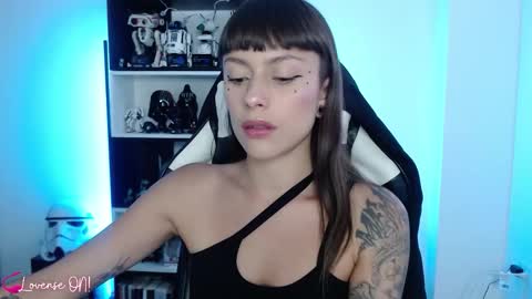 Emily online show from November 1, 8:46 pm