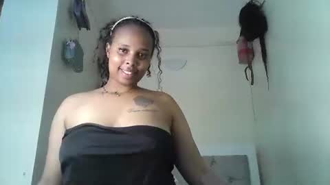 Pinkie online show from November 3, 10:36 pm