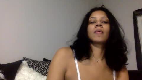 pinksugar online show from February 12, 9:00 am