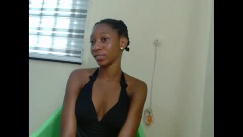 pinknjuicyx online show from December 5, 8:55 am