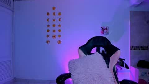 Sarah .. online show from October 20, 1:41 am