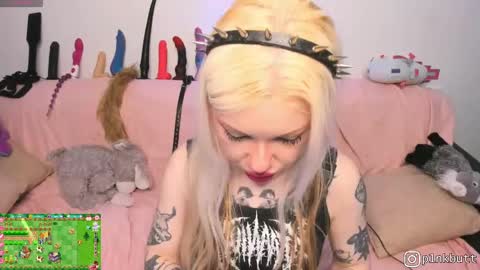 Helen Goat online show from May 1, 2:37 am