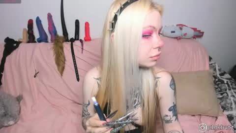 Helen Goat online show from May 20, 4:09 am
