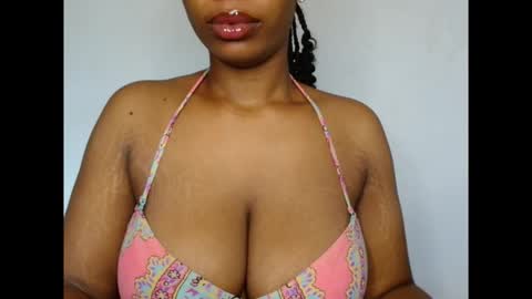 pinkxsugar online show from March 25, 8:06 am