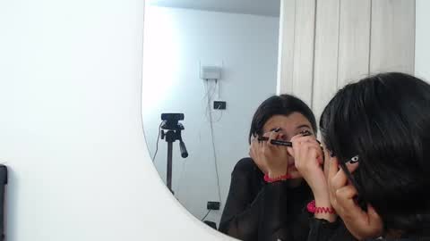 pinky_f00x online show from November 15, 9:05 pm