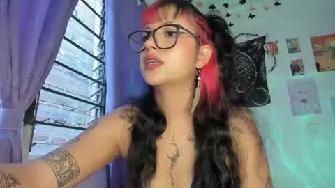 pinky_promiseex online show from May 23, 11:03 pm