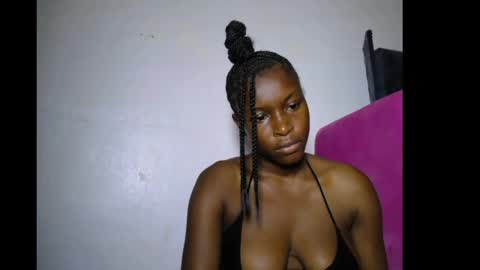 pinkykiki_247 online show from May 25, 11:20 am