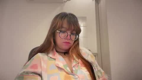 Rose online show from May 5, 8:23 pm