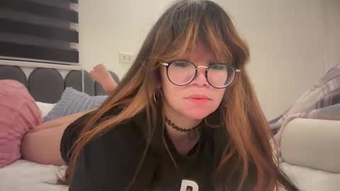 Rose online show from May 15, 1:43 am