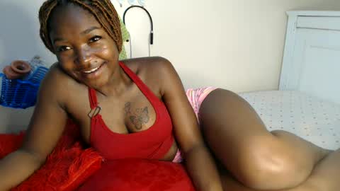 zenah online show from June 26, 1:01 pm
