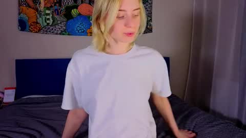 pis_sos online show from March 29, 2:32 am