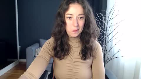 piscesgirl06 online show from May 14, 5:13 am