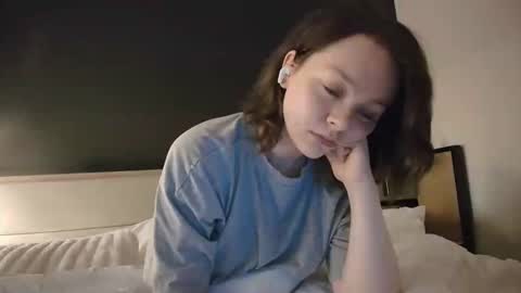 Kitty online show from May 17, 11:48 pm