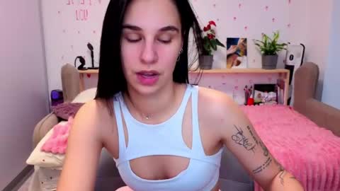 Molly online show from May 23, 8:23 am