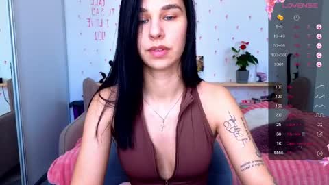 Molly online show from May 4, 7:01 am