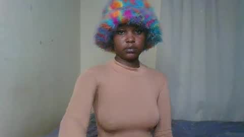 Snapshot of pixie_roman chatting on January 6, 10:57 am Majesty online show from January 6, 10:57 am