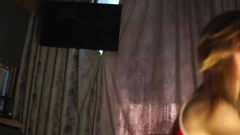 Ari online show from May 12, 2:09 am