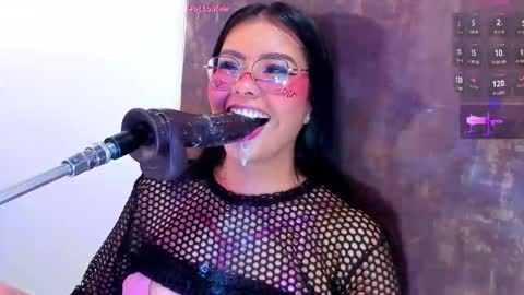 pocahontas_lantina online show from March 7, 4:19 am