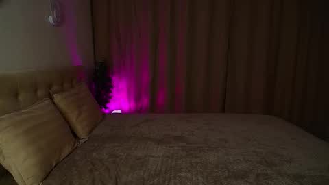 poison_inyour_mind online show from November 7, 5:51 pm