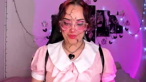 Willow                      Hours 12pm to 630pm Colombian time FRIDAY AND SUNDAY FREE DAYS online show from October 29, 5:59 pm