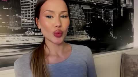 Angelic online show from March 2, 6:25 pm