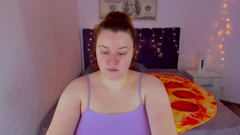 Snapshot of polinasallivan chatting on December 15, 7:46 am Polina online show from December 15, 7:46 am