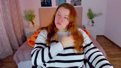 Snapshot of polinasallivan chatting on January 23, 9:29 am Polina online show from January 23, 9:29 am