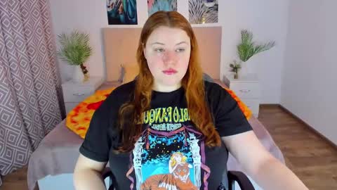 Snapshot of polinasallivan chatting on January 13, 7:54 am Polina online show from January 13, 7:54 am