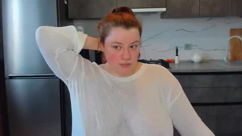 Snapshot of polinasallivan chatting on February 17, 1:44 pm Polina online show from February 17, 1:44 pm