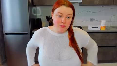 Snapshot of polinasallivan chatting on February 7, 12:28 pm Polina online show from February 7, 12:28 pm