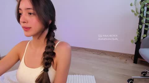 Polly online show from May 15, 2:09 pm