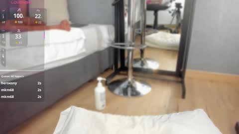 Snapshot of pollybabe_ chatting on September 29, 11:37 am POLLY online show from September 29, 11:37 am