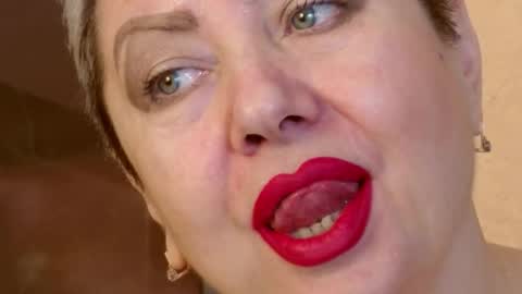 LADY POSH online show from November 21, 4:47 am