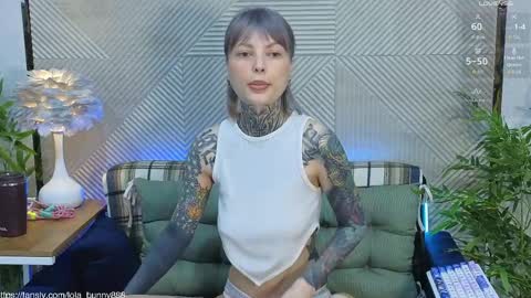 Lola online show from May 20, 4:53 am